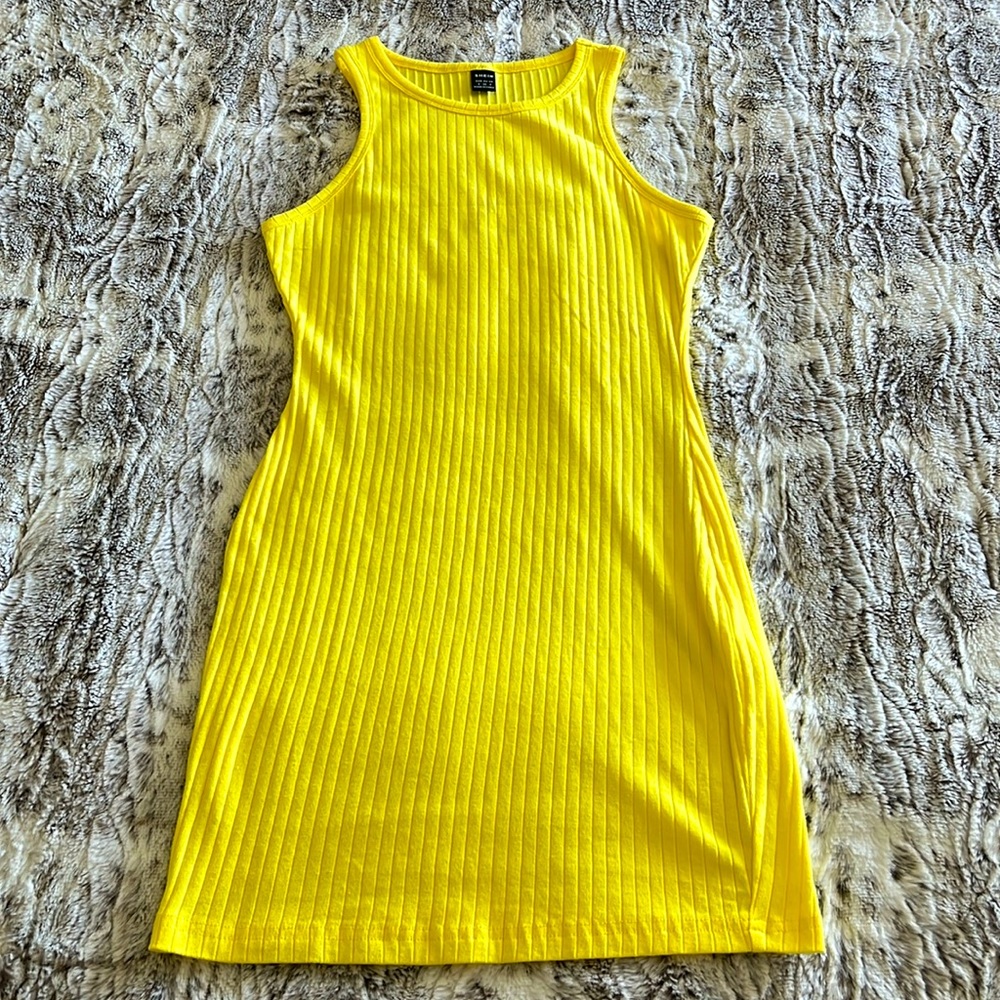 Yellow dress